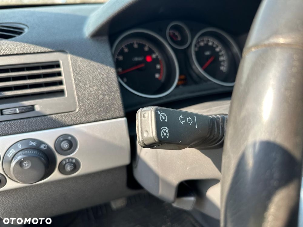 Opel Astra 1.8 Edition Plus - 11