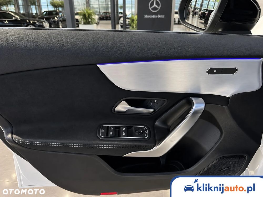 Mercedes-Benz Klasa A 200 AMG Line 7G-DCT - 8
