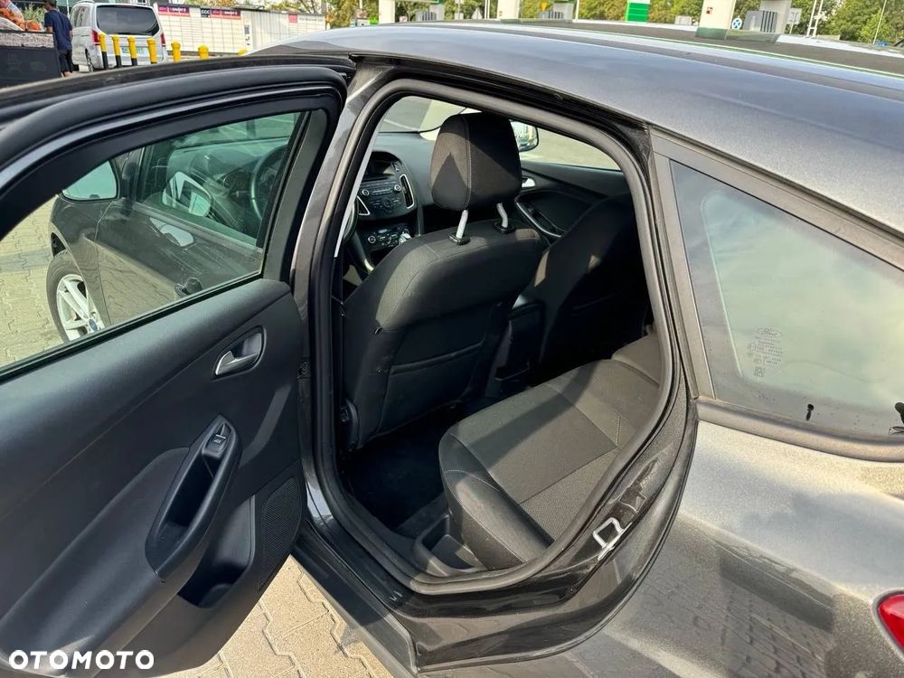Ford Focus 1.0 EcoBoost Active Business - 9