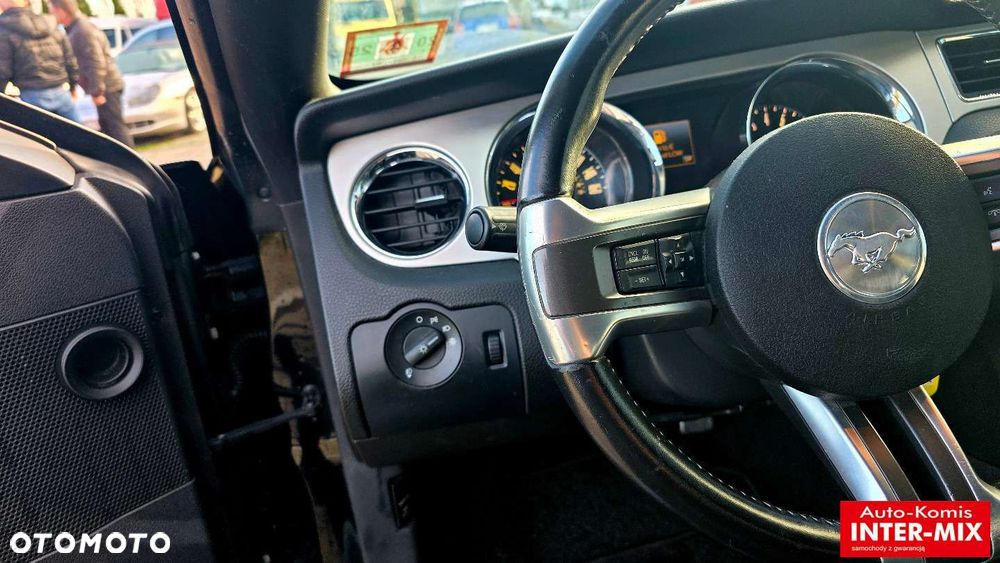 Ford Mustang - 26