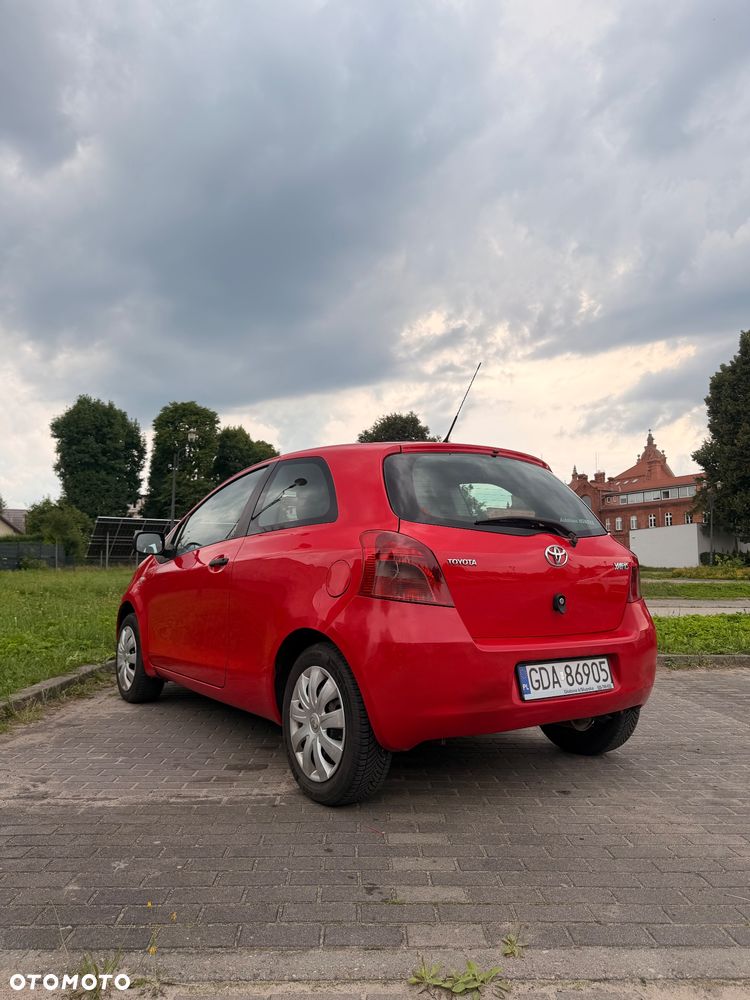 Toyota Yaris 1.0 VVT-i - 16