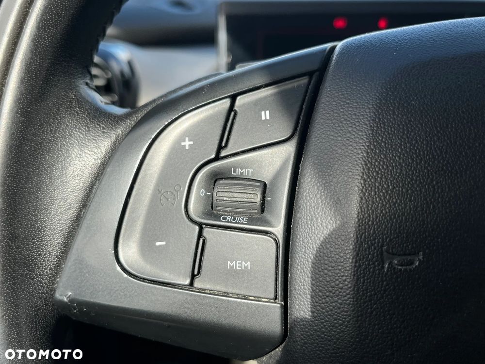 Citroën C4 Cactus - 22