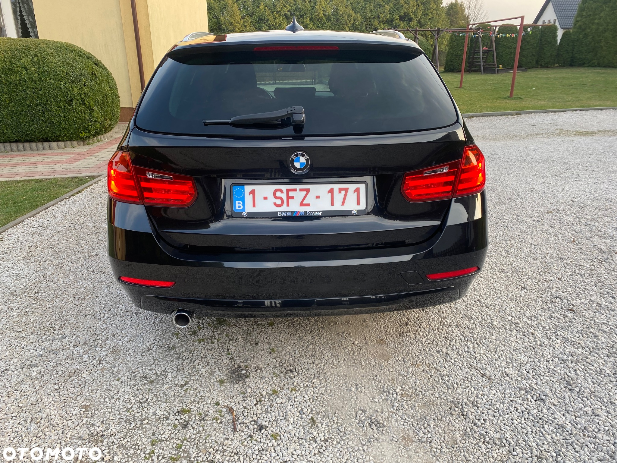BMW Seria 3 318d Touring - 3
