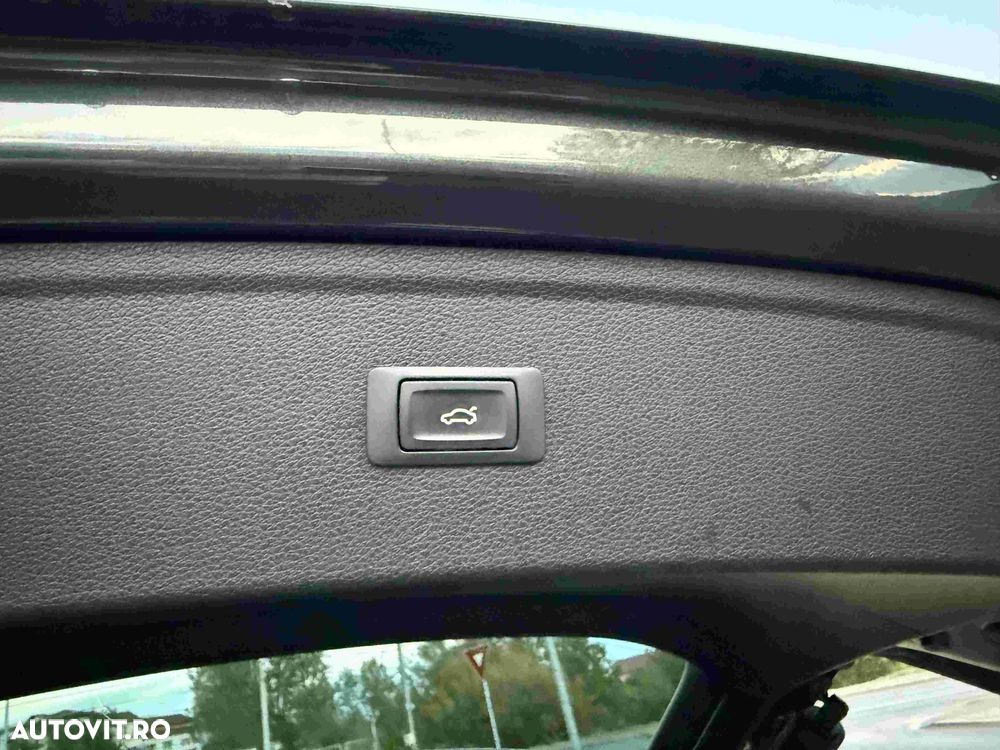 Audi Q5 2.0 40 TDI quattro S tronic Design - 30