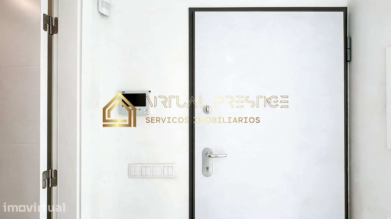 Moradia T3+1 com Piscina e Garagem | Caparica - Grande imagem: 2/31