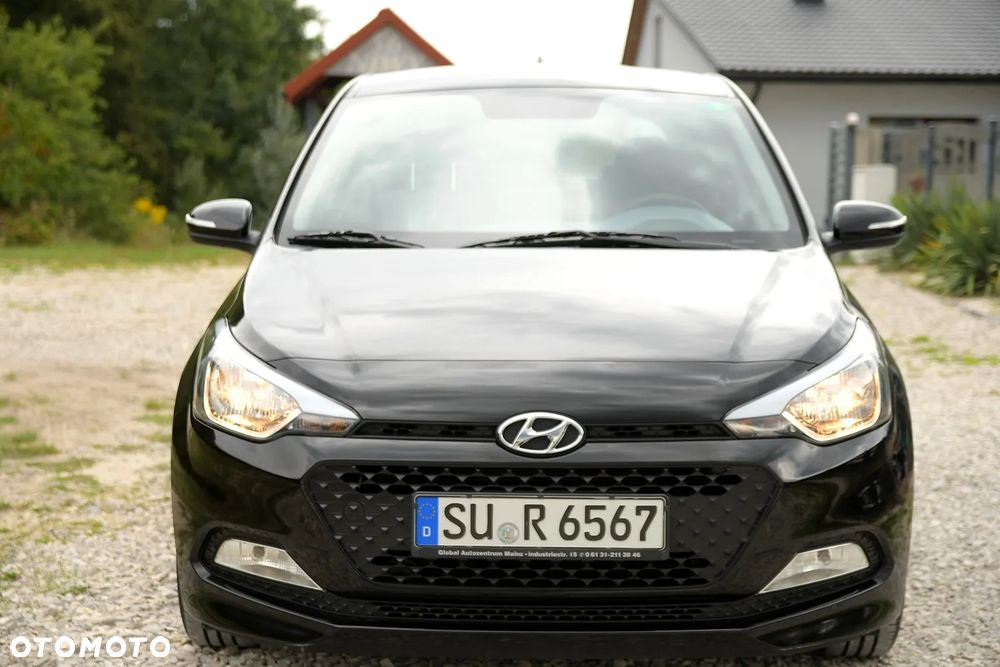 Hyundai i20 - 12