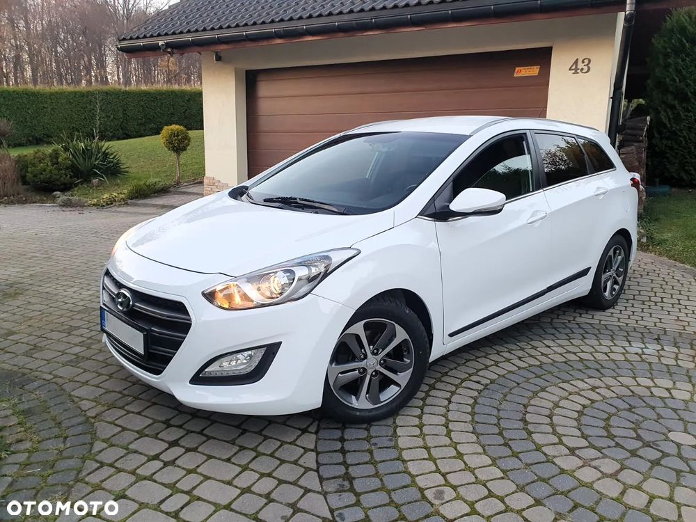Hyundai i30 1.6 GDI BlueDrive Premium - 2