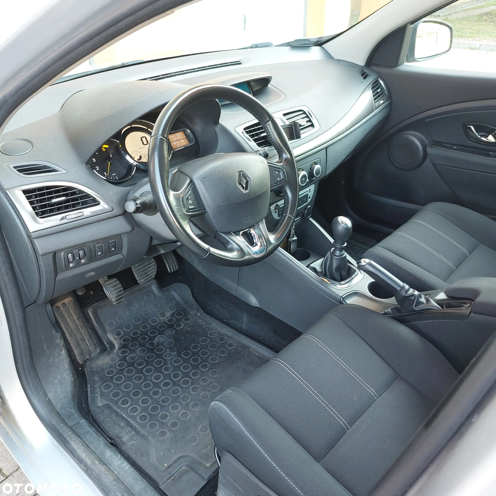 Renault Megane 1.5 dCi Energy Life EU6 - 6