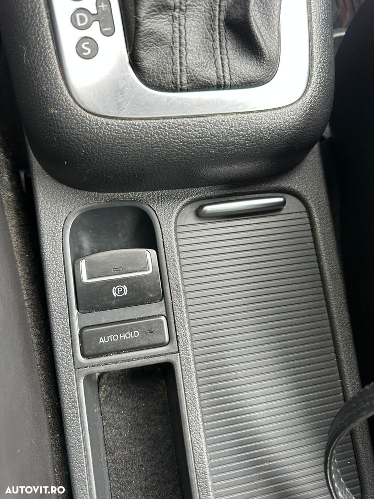 Volkswagen Tiguan - 15