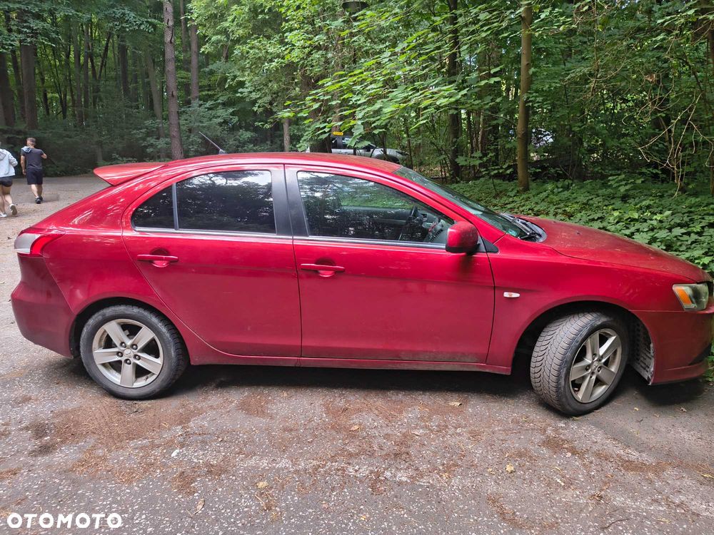 Mitsubishi Lancer - 3