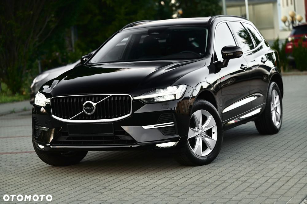 Volvo XC 60 B4 D AWD Momentum Pro - 2