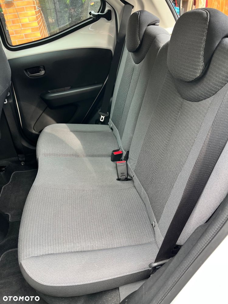 Toyota Aygo - 12
