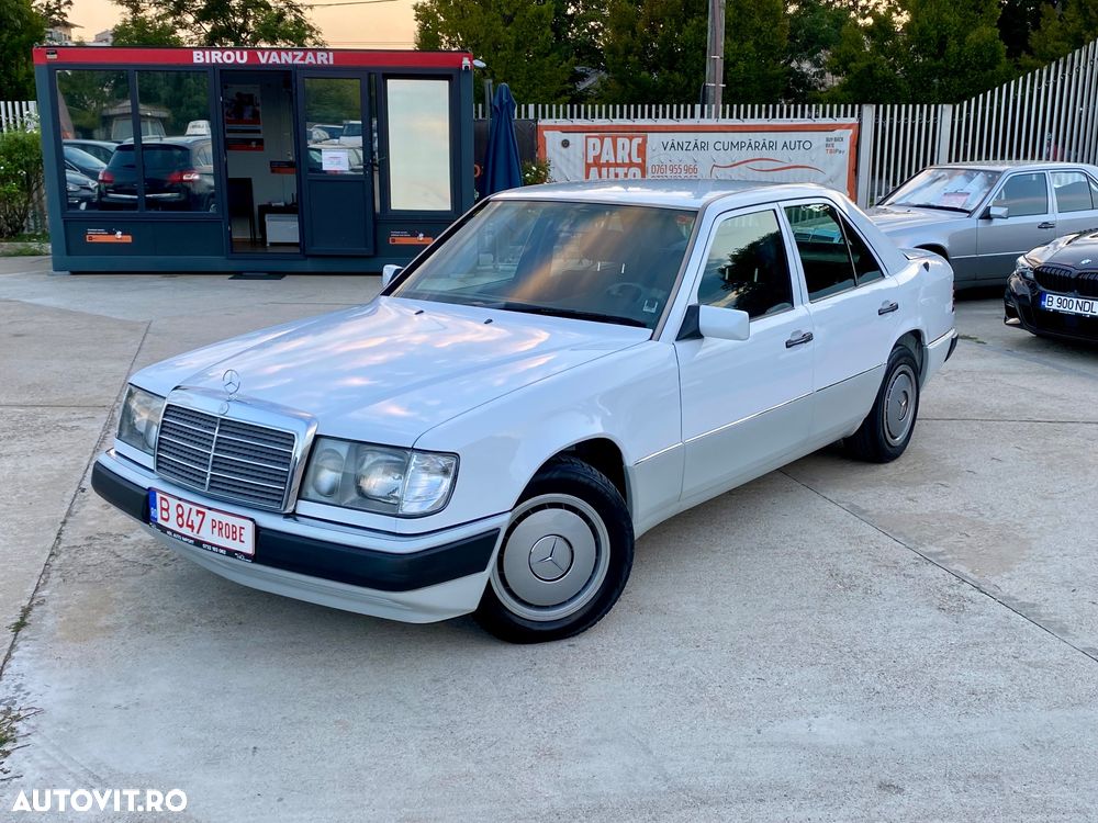 Mercedes-Benz W124 - 1