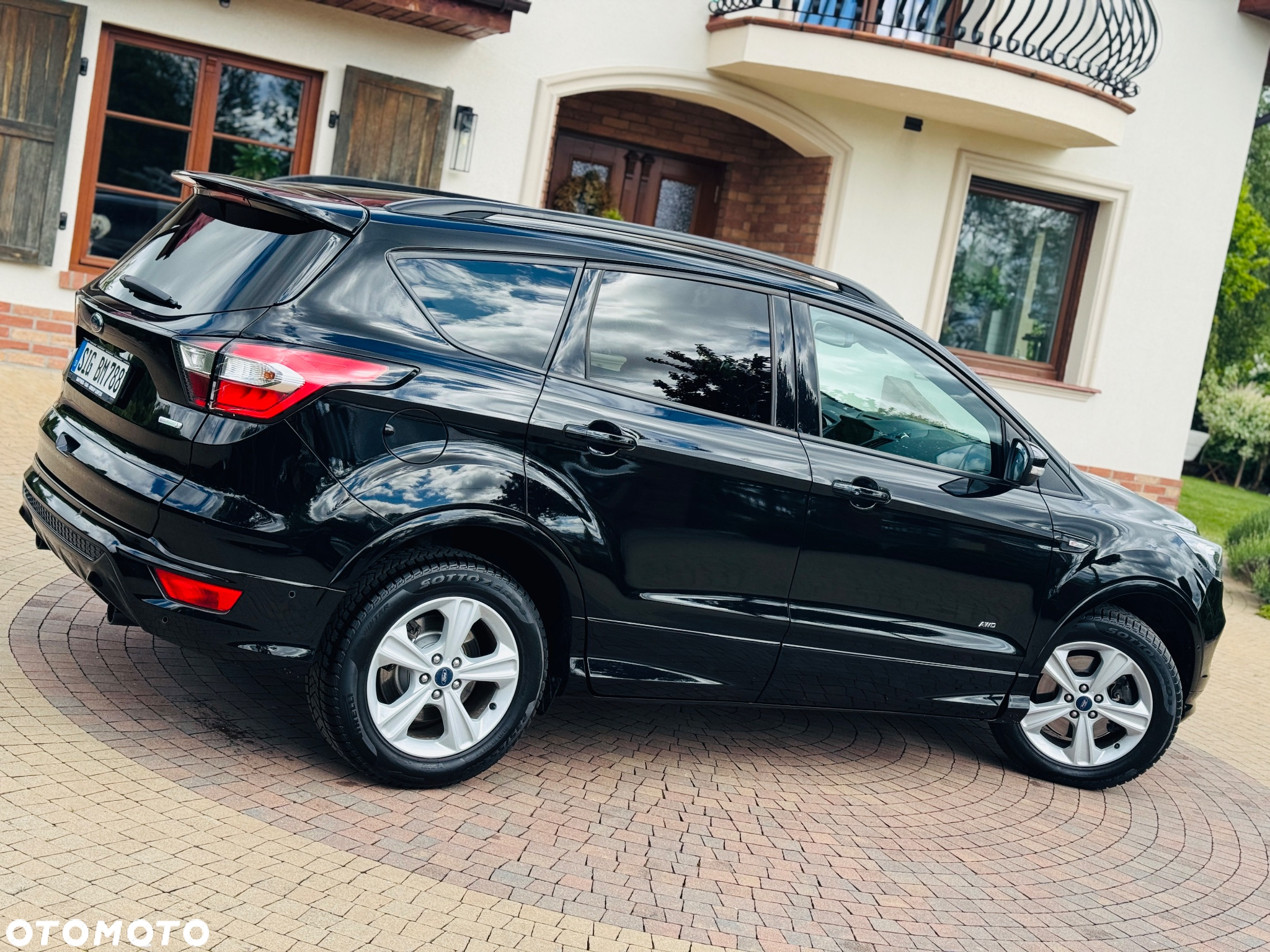 Ford Kuga 1.5 EcoBoost 4x4 ST-Line - 4