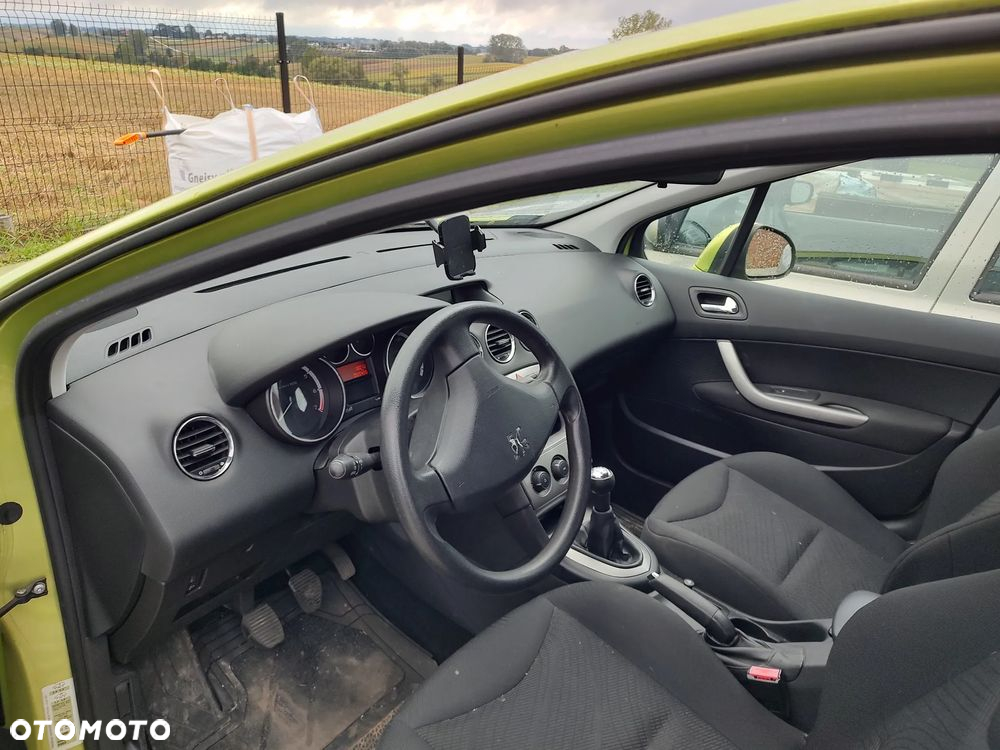 Peugeot 308 1.6 Trendy - 3