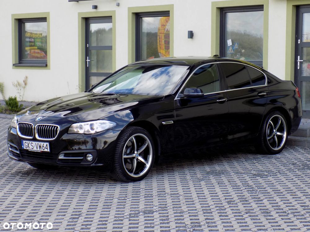 BMW Seria 5 525d xDrive - 7