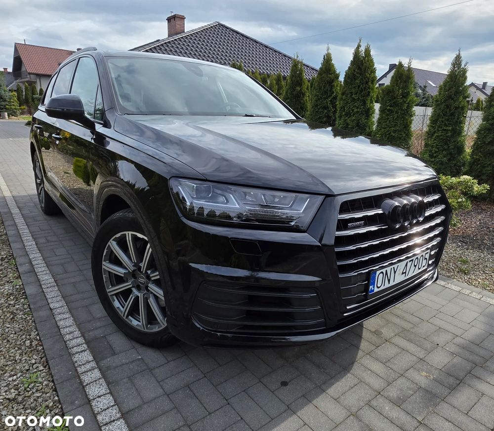 Audi Q7 - 1