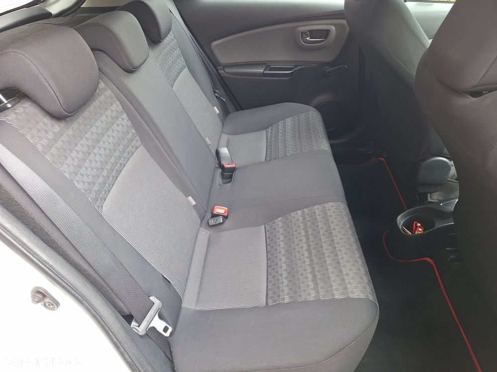 Toyota Yaris - 23