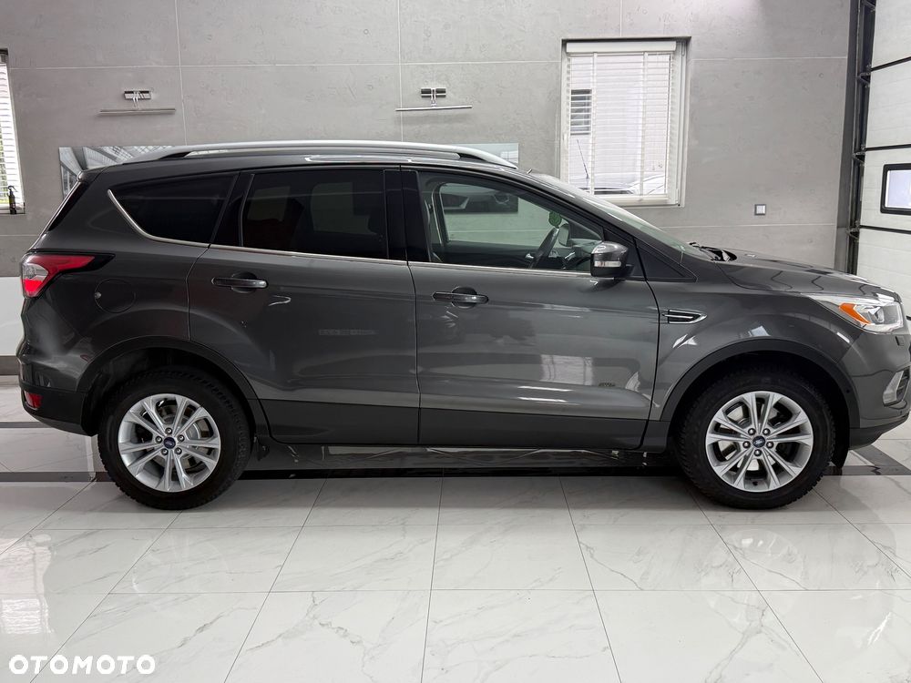 Ford Kuga 2.0 TDCi 4x4 Titanium - 9