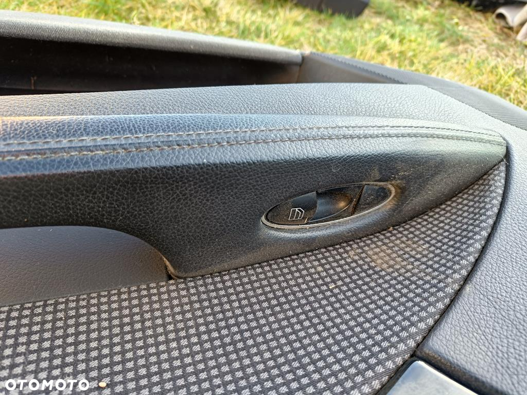 MERCEDES W211 BOCZEK TAPICERKA PRAWY PRZÓD EU PÓŁ SKÓRA CZARNY - 13