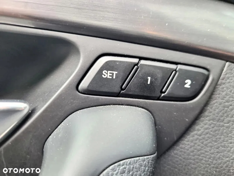 Hyundai i40 Kombi 1.7 CRDi DCT Premium - 19