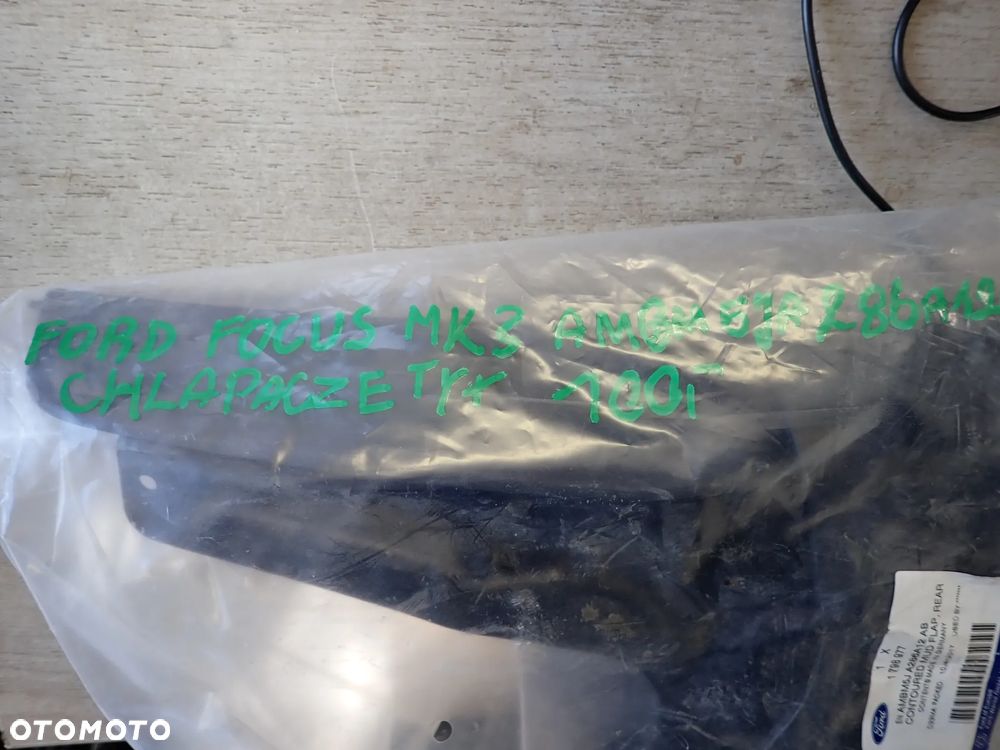 FORD FOCUS MK3 CHLAPACZE TYŁ AMBM5JA286A12AB - 2