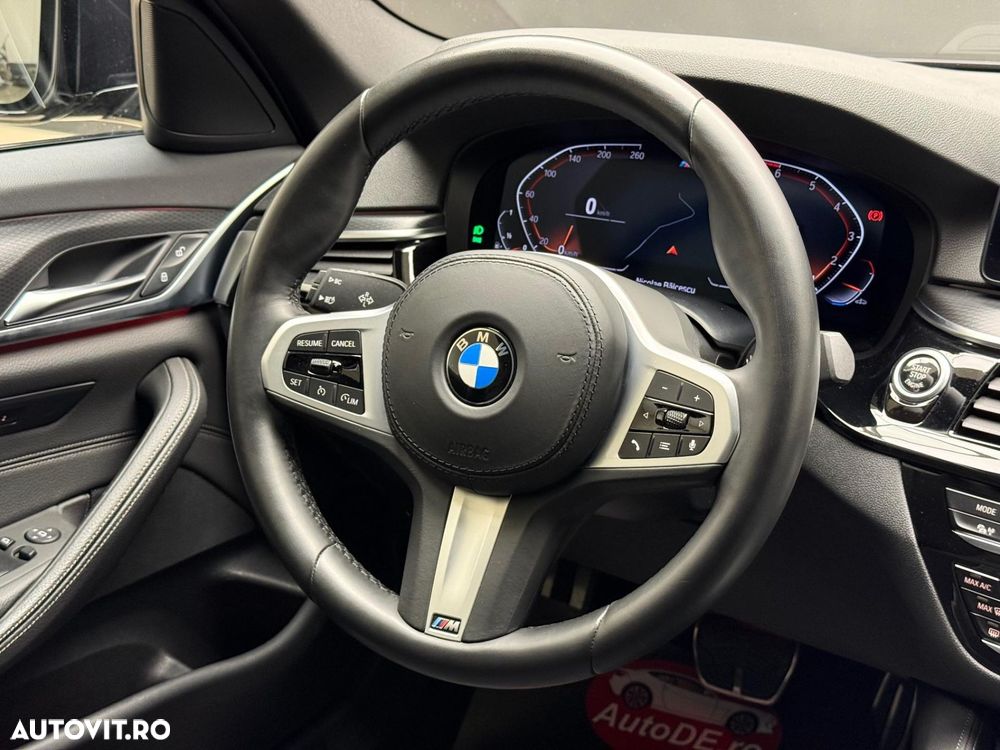 BMW Seria 5 520i AT MHEV - 12