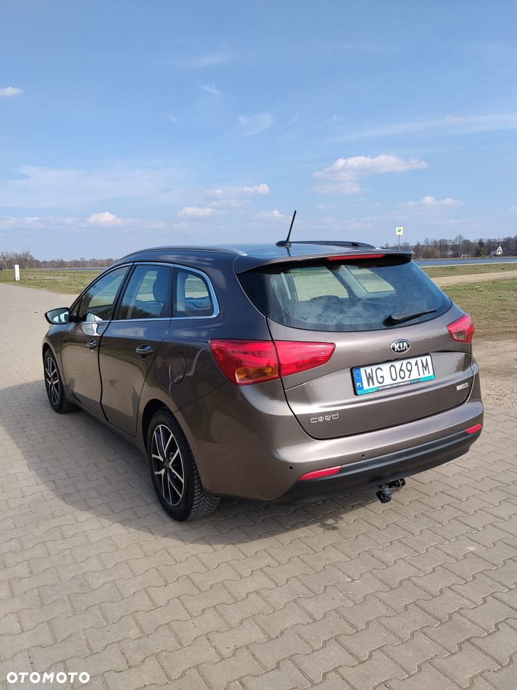Kia Ceed 1.6 GDI ISG Platinum Edition - 5