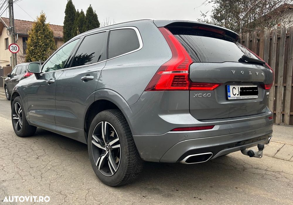 Volvo XC 60 D4 R-Design - 9