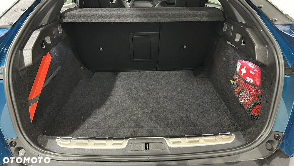 Peugeot 408 - 11