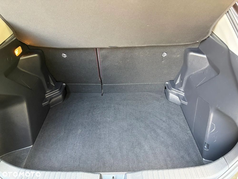 Toyota Yaris Cross Hybrid 1.5 Comfort - 16