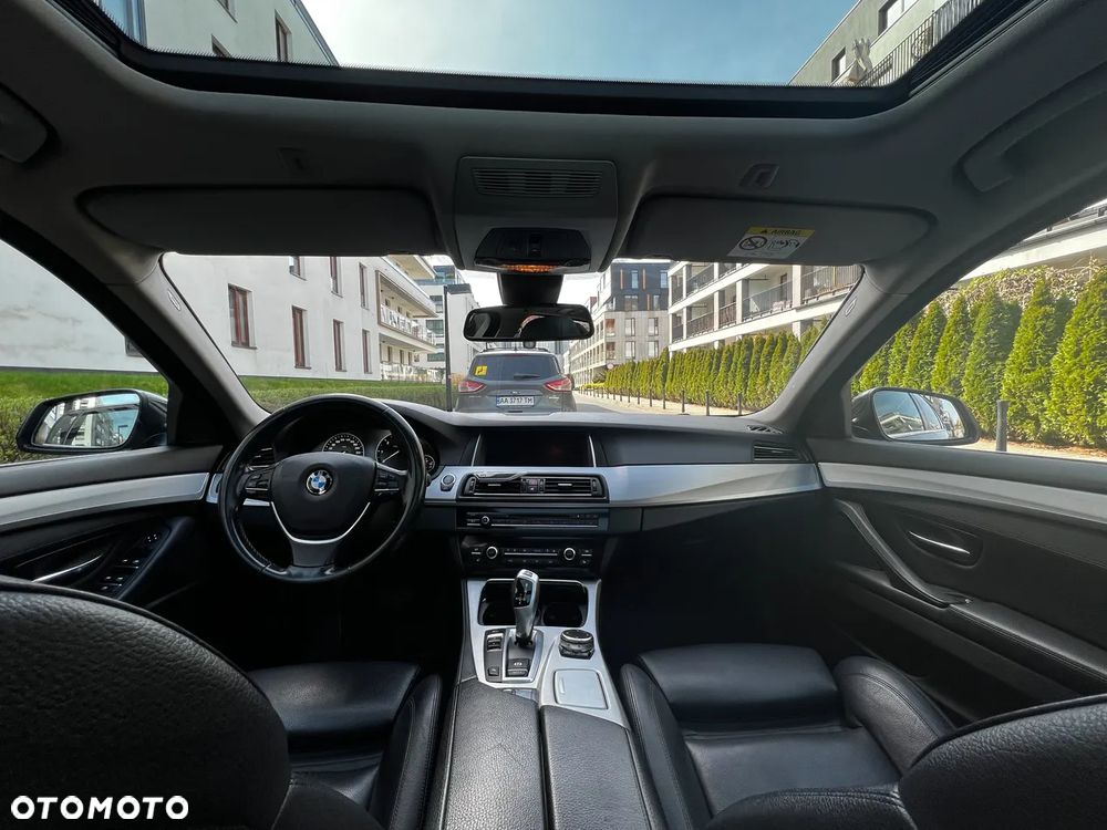 BMW Seria 5 520d Luxury Line - 14