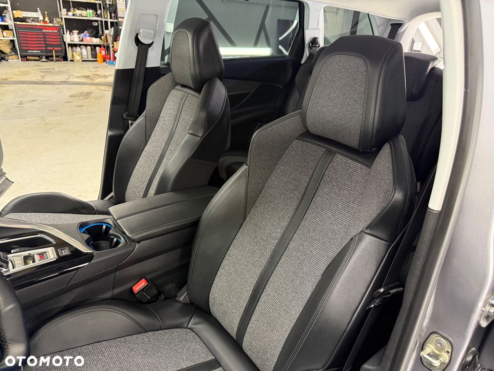 Peugeot 5008 BlueHDI 130 EAT8 Allure Business-Paket - 26