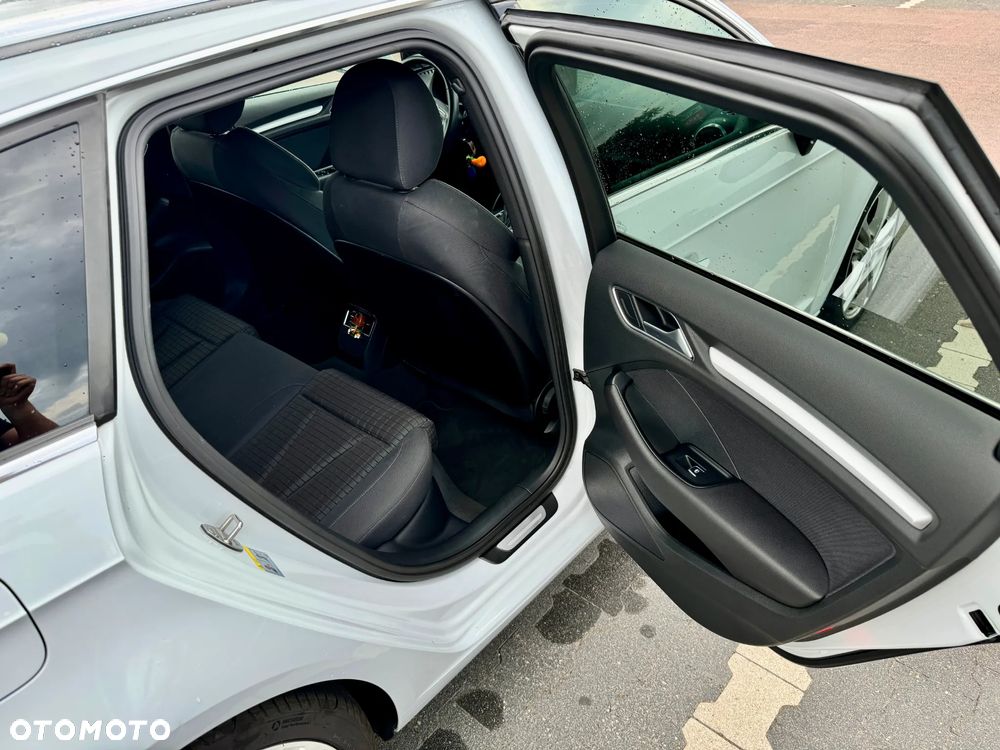 Audi A3 Sportback - 8