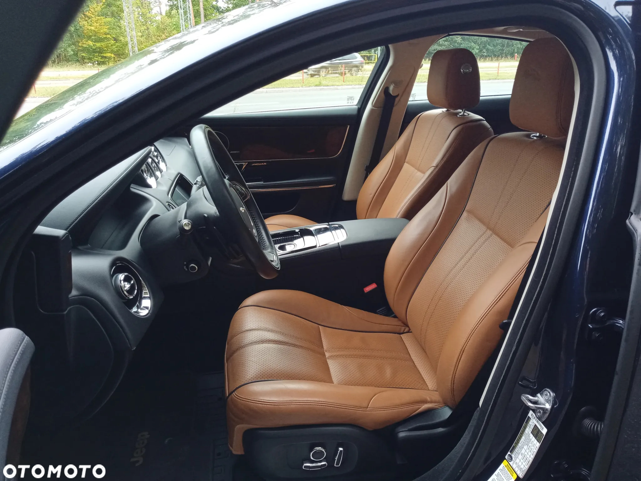 Jaguar XJ 3.0 T AWD R-Sport - 7