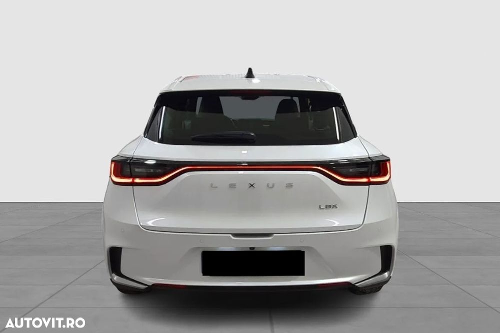 Lexus LBX FWD Elegant - 7