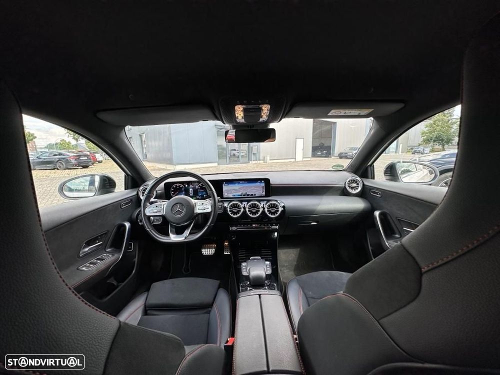 Mercedes-Benz A 250 e AMG Line - 15