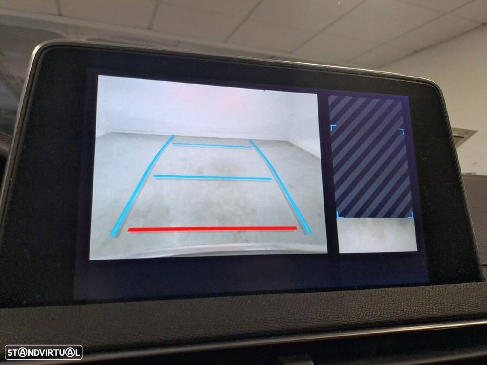 Peugeot 3008 1.5 BlueHDi Allure EAT8 - 22