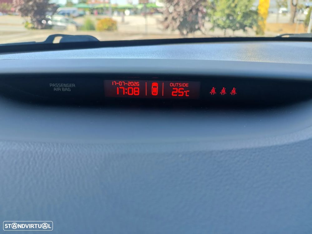 Kia Ceed SW 1.0 T-GDI GT Line - 27