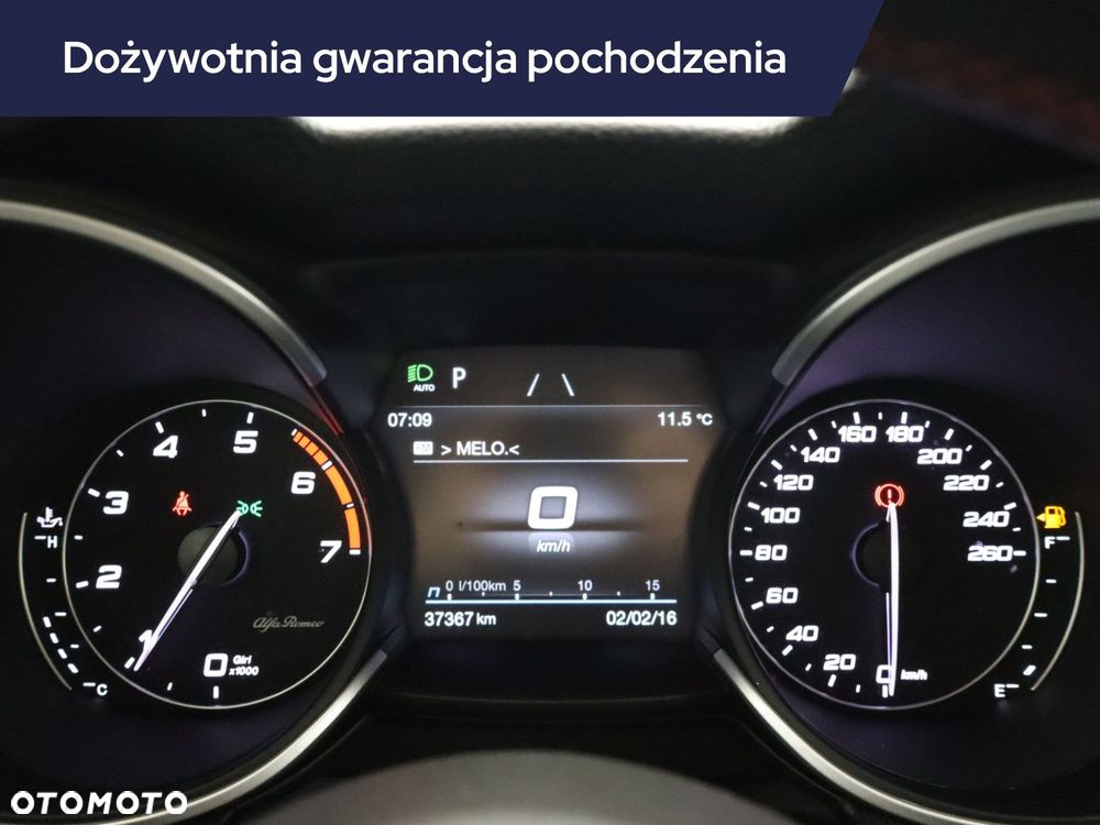 Alfa Romeo Stelvio - 13