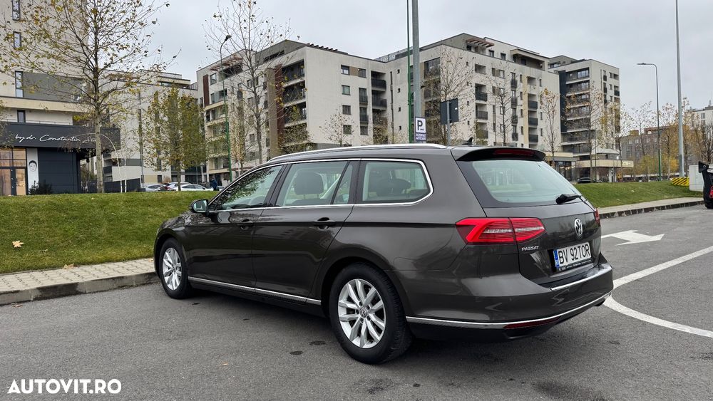 Volkswagen Passat 1.6 TDI SCR DSG Business - 3