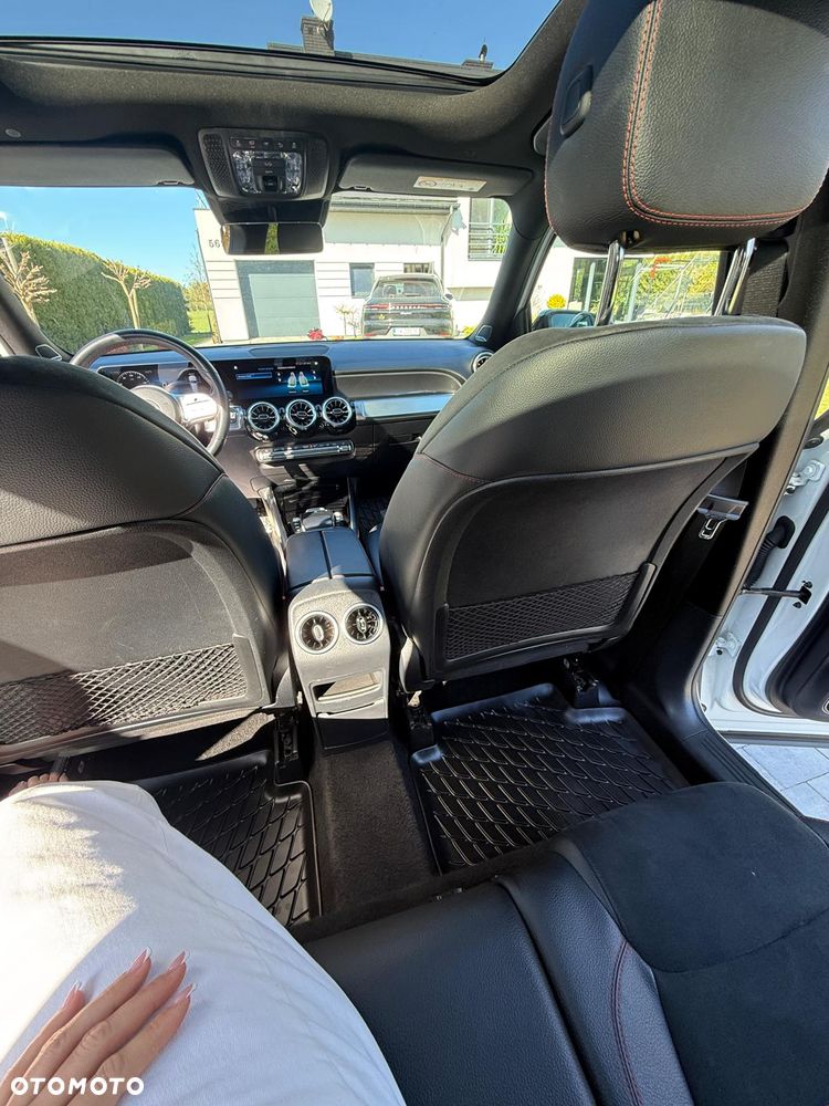 Mercedes-Benz GLB - 7
