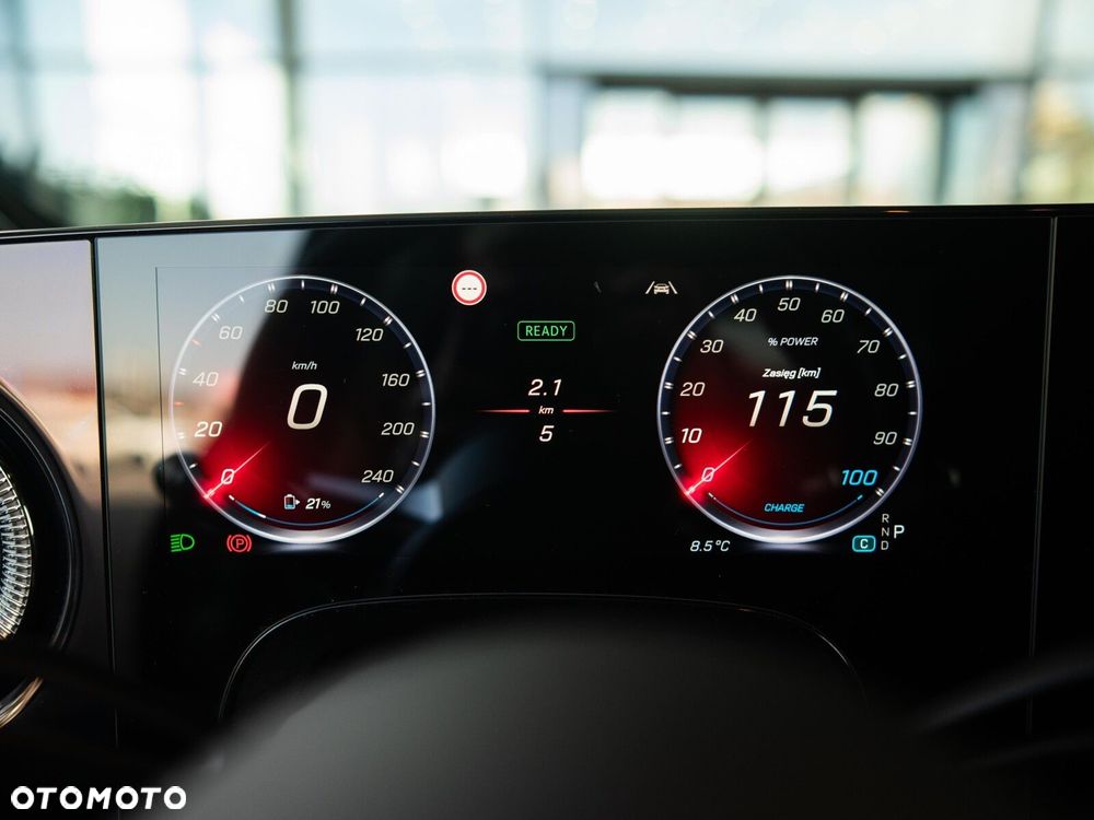 Mercedes-Benz GLB - 21