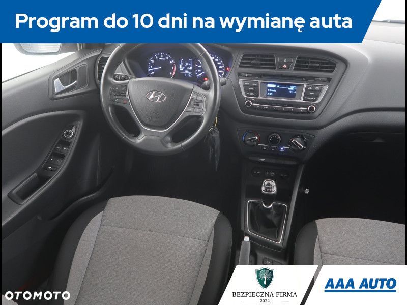 Hyundai i20 - 8