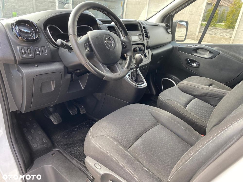 Opel VIVARO - 11