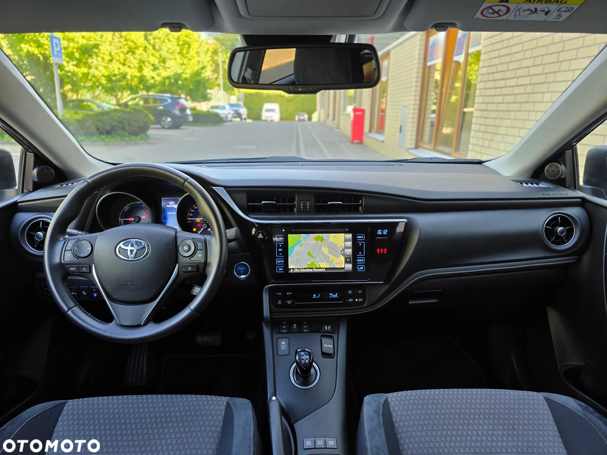 Toyota Auris 1.8 VVT-i Hybrid Automatik Edition S+ - 25