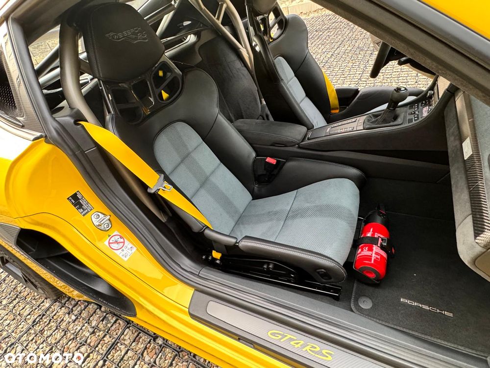 Porsche 718 Cayman - 21