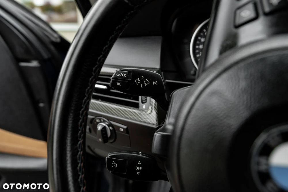 BMW Seria 5 525xi Edition Exclusive - 28