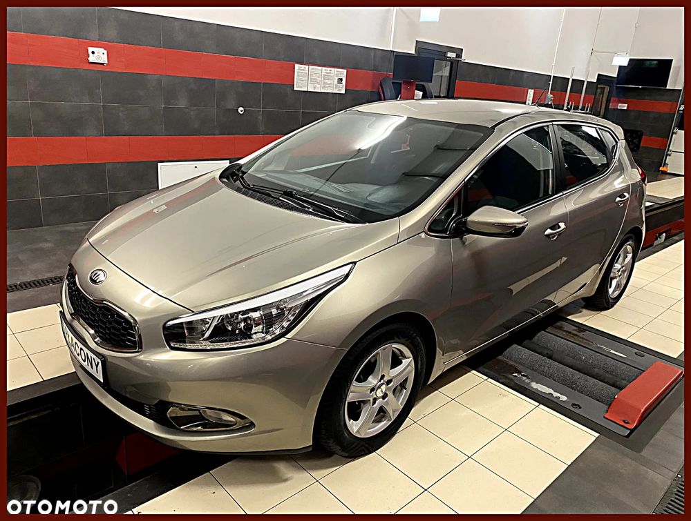Kia Ceed 1.6 GDI XL - 1