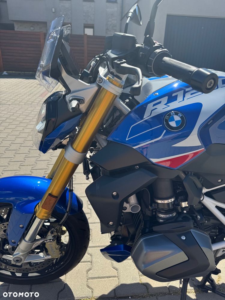 BMW R - 19
